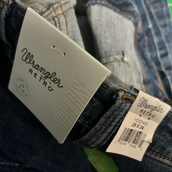 NWT Wrangler, retro, high rise trumpet women’s jeans bareback style 29x34 - Picture 5 of 5